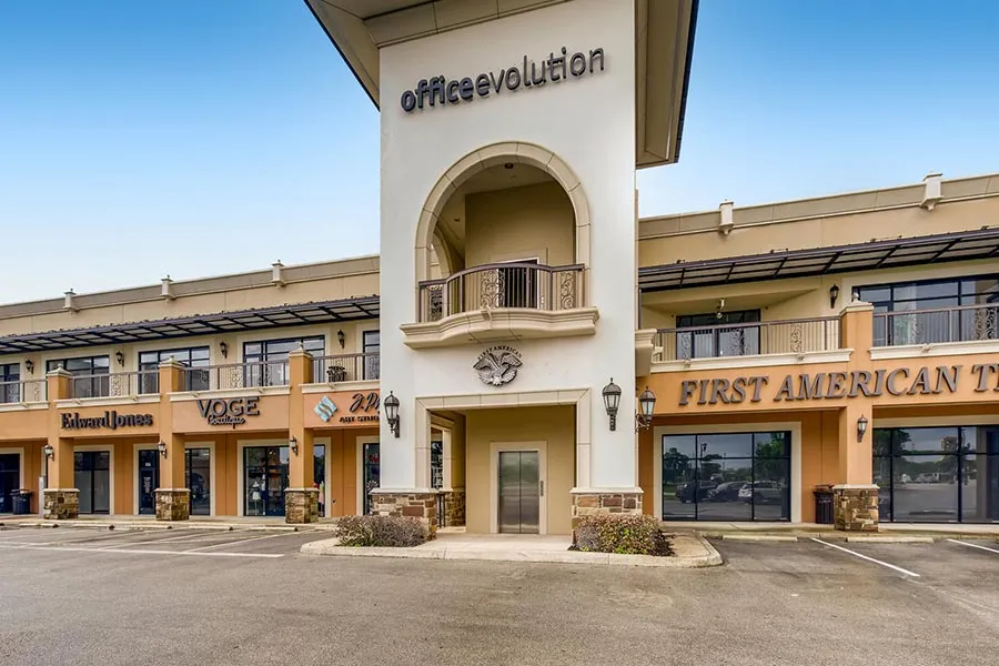 Office Evolution building in Plaza Las Campanas, San Antonio