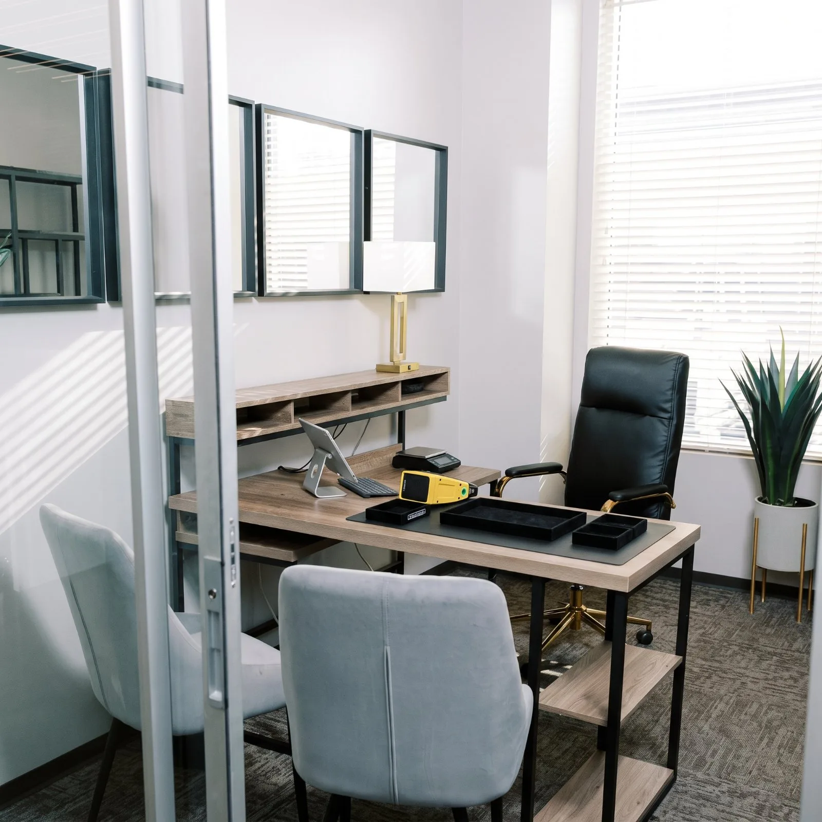 Private evaluation office at the American Gold Tour Southlake location